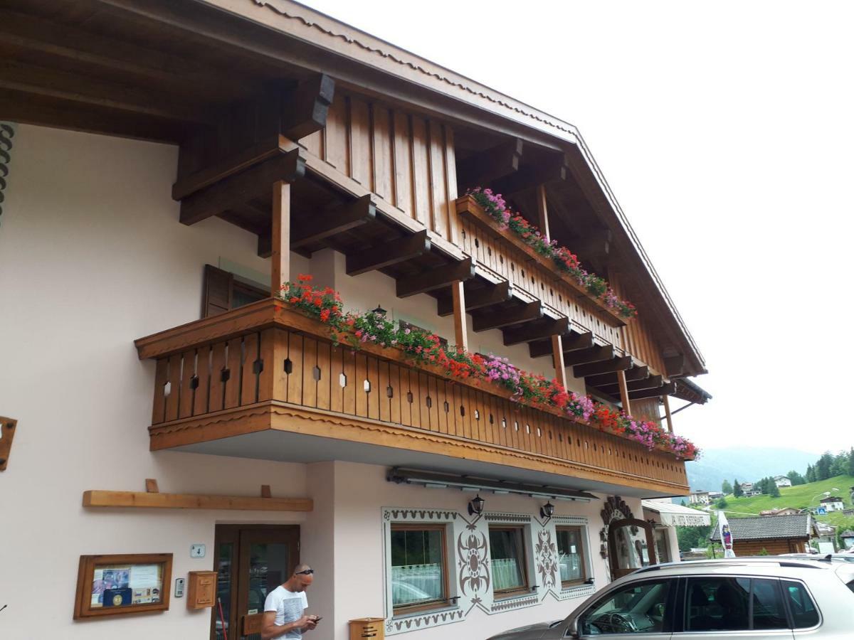 Garni Eden Bed&breakfast Soraga Dış mekan fotoğraf
